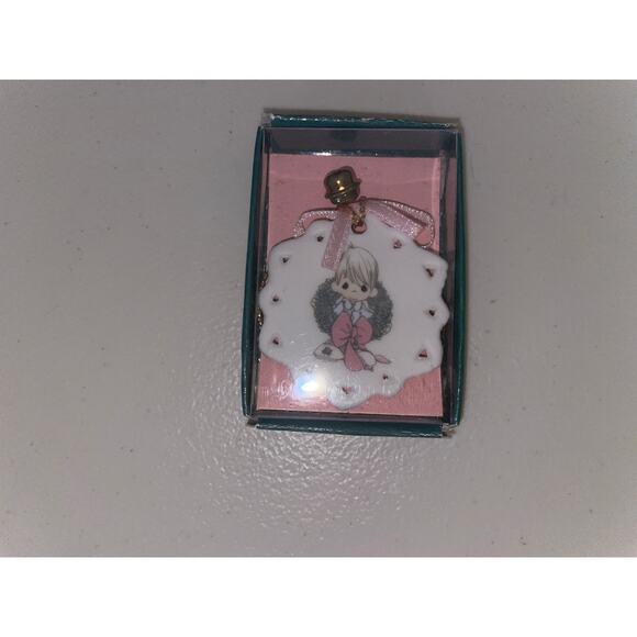 Precious Moments " Boy with Wreath and Ribbon" 2.5" Christmas Ornament Enesco - Picture 1 of 1